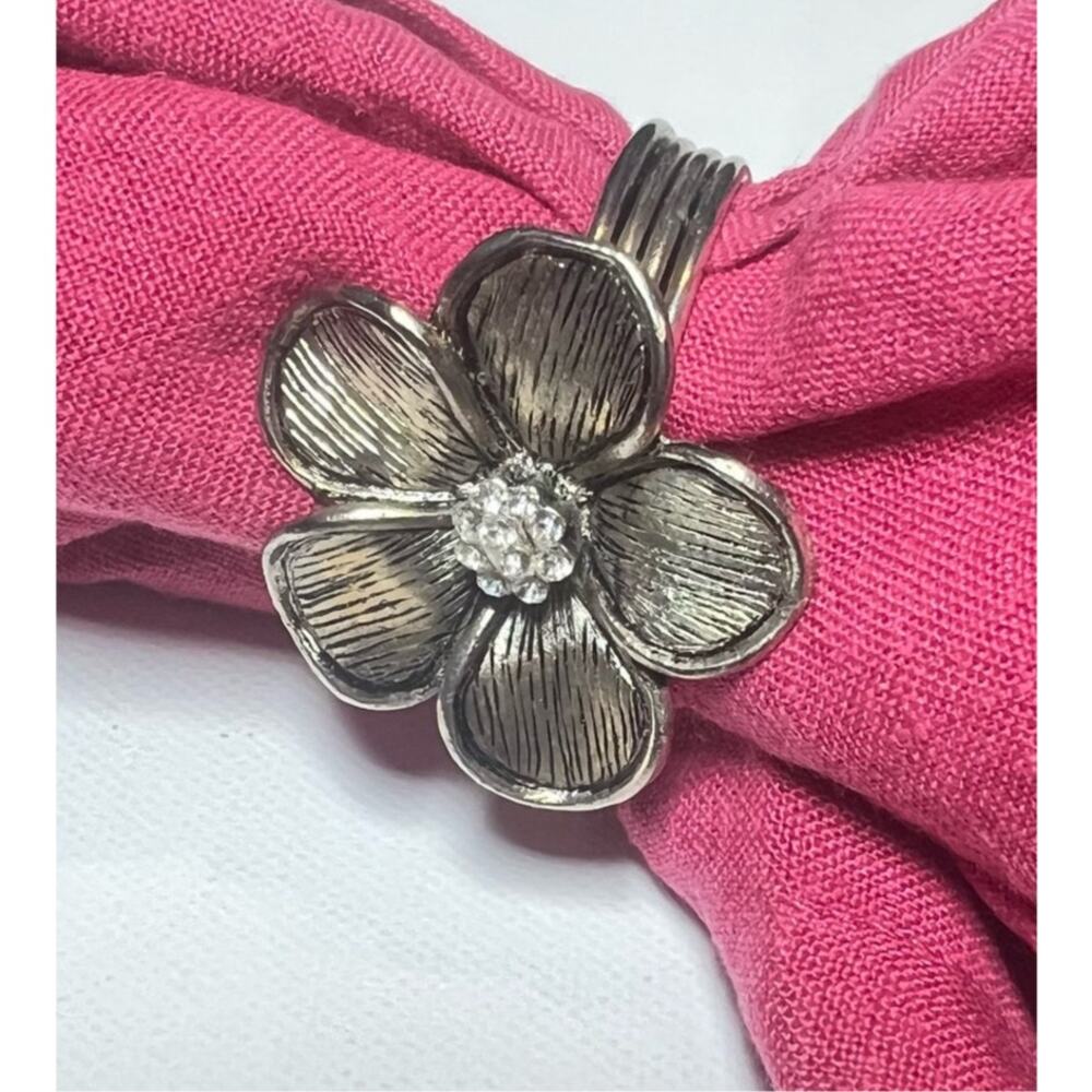 Bodrum Antique Silver Tone Daisy Flower Napkin Ring Set of 6 Rhinestone Accents